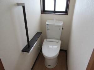 息子さん家族との同居を考えトイレを増築しました。