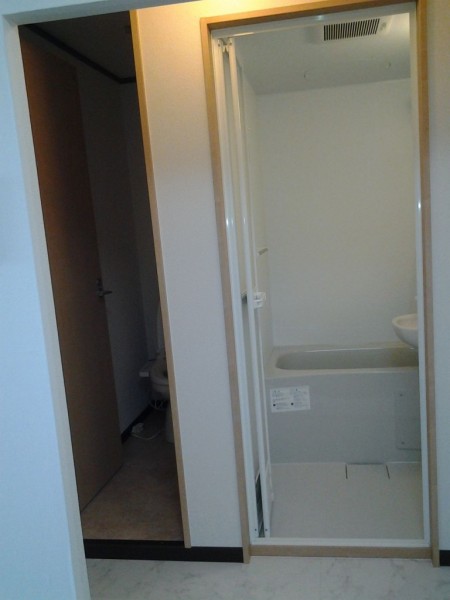３点式ユニットをトイレだけ別にしました