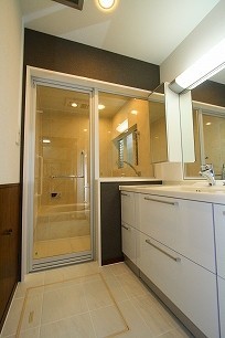洗面所(洗面台)リフォーム 株式会社フリーバス企画
