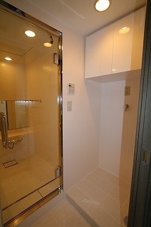 洗面所(洗面台)リフォーム 株式会社フリーバス企画