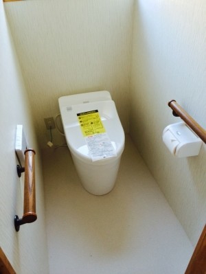 和式トイレから洋式トイレへ。空間広々と使いやすいトイレになりました
