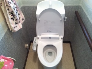 清潔感溢れるトイレになりました
