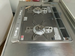 ガラストップで使いやすくお手入れもラクラクに