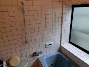 古くなっていた浴室が全体的に綺麗に生まれ変わりました
