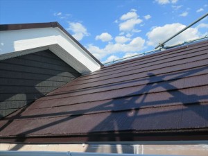 シリコン塗装で新築同様の綺麗な屋根に生まれ変わりました