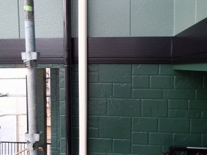 1階のカラーを変え、外観の雰囲気を替えました。