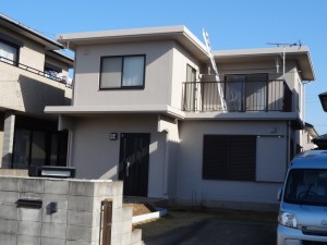 色褪せていた外壁を塗装したことで新築当時のように生まれ変わりました！