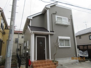 7分艶でシックな落ち着いた印象の外観に。